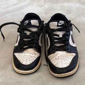 Nike Pandas Black and White Low-Tops